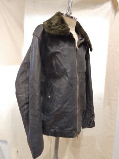 <img class='new_mark_img1' src='https://img.shop-pro.jp/img/new/icons20.gif' style='border:none;display:inline;margin:0px;padding:0px;width:auto;' />French Air Force Flight Jacket 