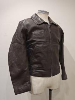 <img class='new_mark_img1' src='https://img.shop-pro.jp/img/new/icons1.gif' style='border:none;display:inline;margin:0px;padding:0px;width:auto;' /> Single Leather Jacket 