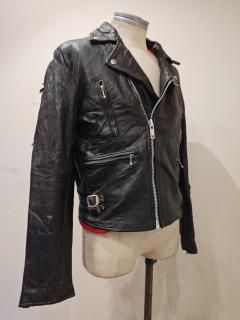 <img class='new_mark_img1' src='https://img.shop-pro.jp/img/new/icons1.gif' style='border:none;display:inline;margin:0px;padding:0px;width:auto;' />70's Fringe Double riders jacket 