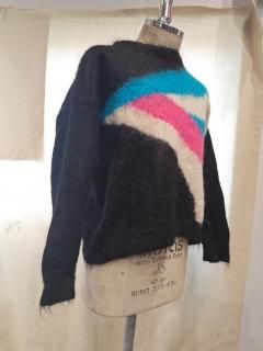 <img class='new_mark_img1' src='https://img.shop-pro.jp/img/new/icons1.gif' style='border:none;display:inline;margin:0px;padding:0px;width:auto;' />80's MADE IN ENGLAND Mohair Knit