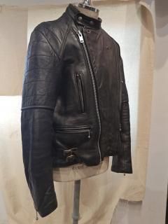 <img class='new_mark_img1' src='https://img.shop-pro.jp/img/new/icons1.gif' style='border:none;display:inline;margin:0px;padding:0px;width:auto;' />70's Padded Double Riders Jacket Monza Type 