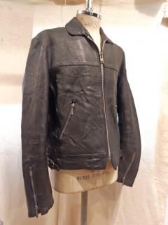 <img class='new_mark_img1' src='https://img.shop-pro.jp/img/new/icons1.gif' style='border:none;display:inline;margin:0px;padding:0px;width:auto;' />60's MASCOT Single riders jacket 