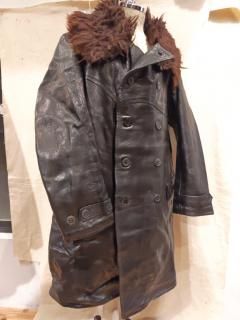 <img class='new_mark_img1' src='https://img.shop-pro.jp/img/new/icons1.gif' style='border:none;display:inline;margin:0px;padding:0px;width:auto;' />40's Swedish army Motorcycle Leather Coat 