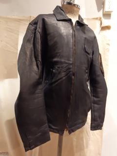 <img class='new_mark_img1' src='https://img.shop-pro.jp/img/new/icons16.gif' style='border:none;display:inline;margin:0px;padding:0px;width:auto;' />French Air Force Flight Jacket 