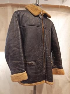 <img class='new_mark_img1' src='https://img.shop-pro.jp/img/new/icons1.gif' style='border:none;display:inline;margin:0px;padding:0px;width:auto;' />70~80's French Mouton Leather Jacket 