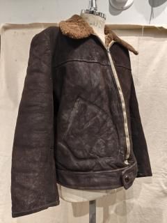 <img class='new_mark_img1' src='https://img.shop-pro.jp/img/new/icons1.gif' style='border:none;display:inline;margin:0px;padding:0px;width:auto;' />70's German Mouton Leather Jacket 