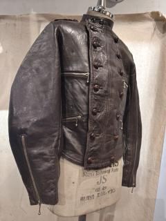 <img class='new_mark_img1' src='https://img.shop-pro.jp/img/new/icons1.gif' style='border:none;display:inline;margin:0px;padding:0px;width:auto;' />30~40's German Motorcycle jacket