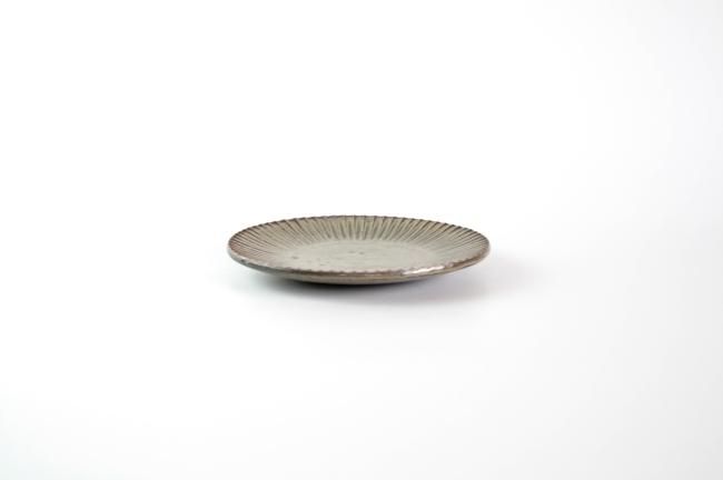 灰釉 5寸花皿 - お気に入りのある暮らし よいろ