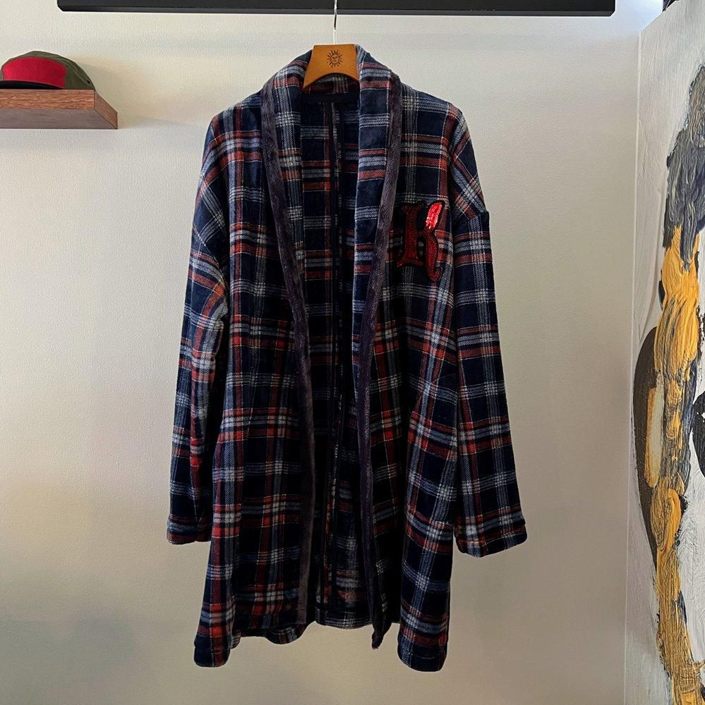 <img class='new_mark_img1' src='https://img.shop-pro.jp/img/new/icons64.gif' style='border:none;display:inline;margin:0px;padding:0px;width:auto;' />KAEN Chester bathrobe gown Jacket_ Blue check