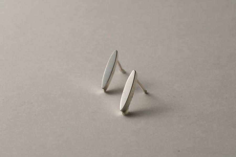 雨粒のようなピアス / 1粒 - dzdz Online Store