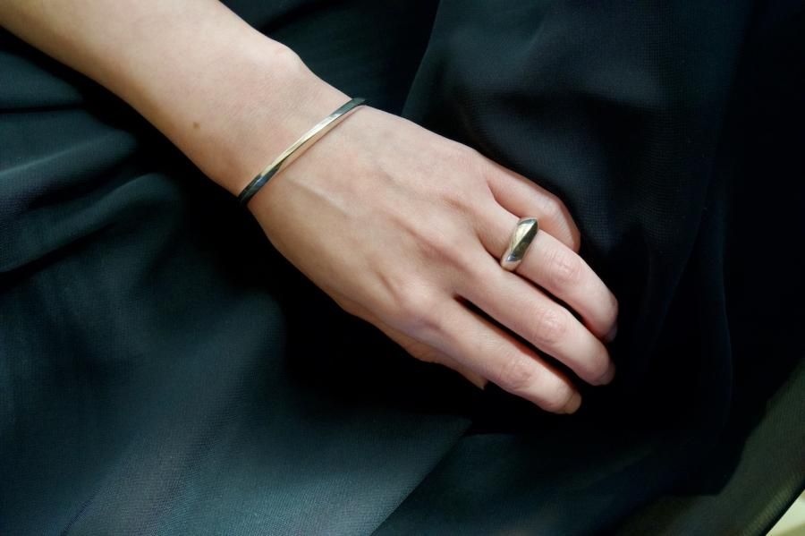 003〕Silver Edge Bangle - dzdz Online Store 003〕Silver Edge Bangle - dzdz Online Store