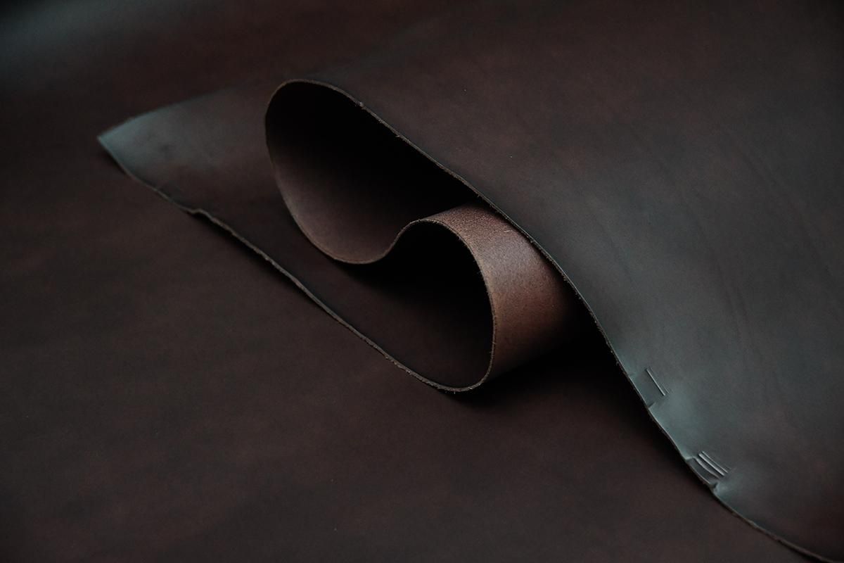 Lo Stivale社製イタリアンレザー『ブルガロ / BULGARO』#305 / ダーク