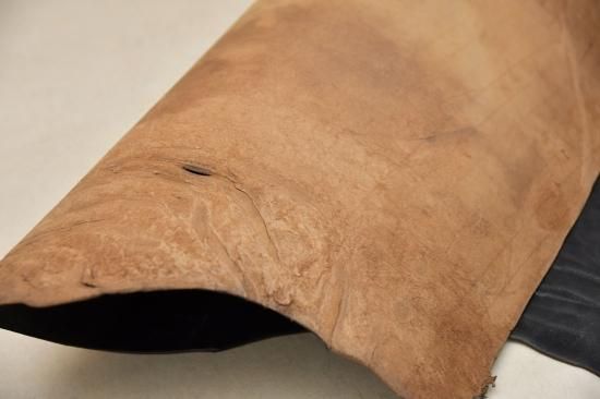 MARYAM社のバケッタ製法の馬革『HORSE BUTT / ホースバット』茶芯