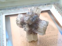 スペイン産アラゴナイト（バイカラー）結晶原石215 g