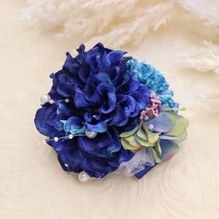 アーティフィシャルフラワーのコサージュ