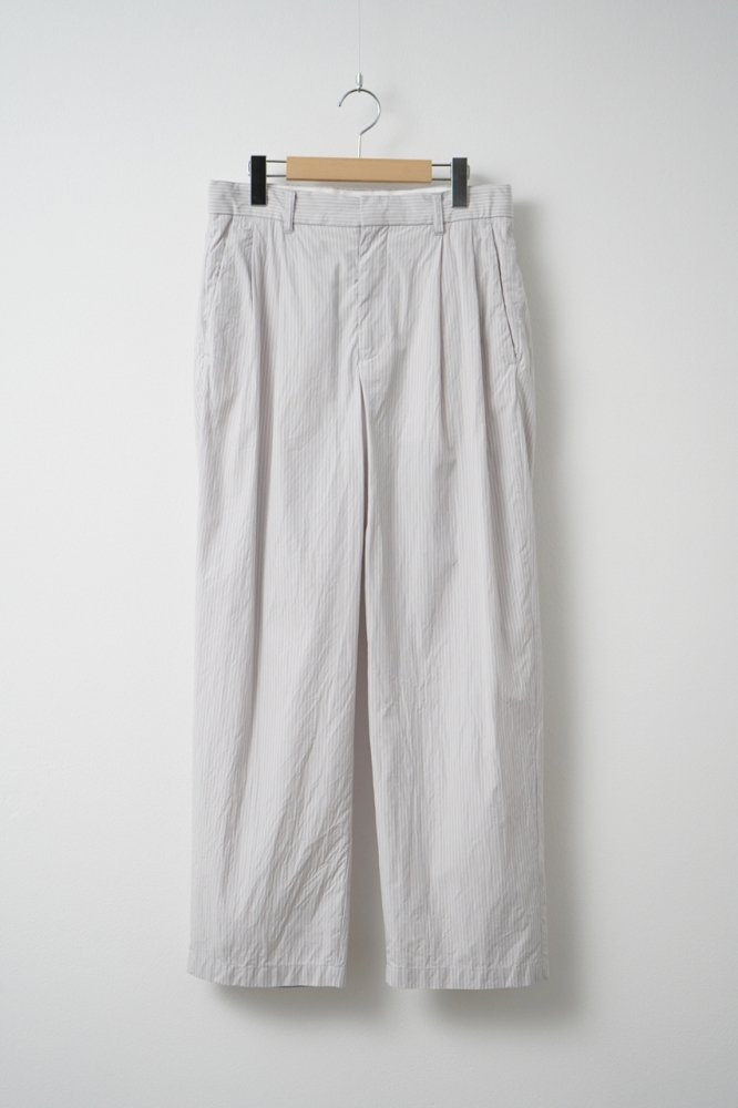 STRIPE 2PLEATED TAPERED TROUSERS(LIGHT GRAY)