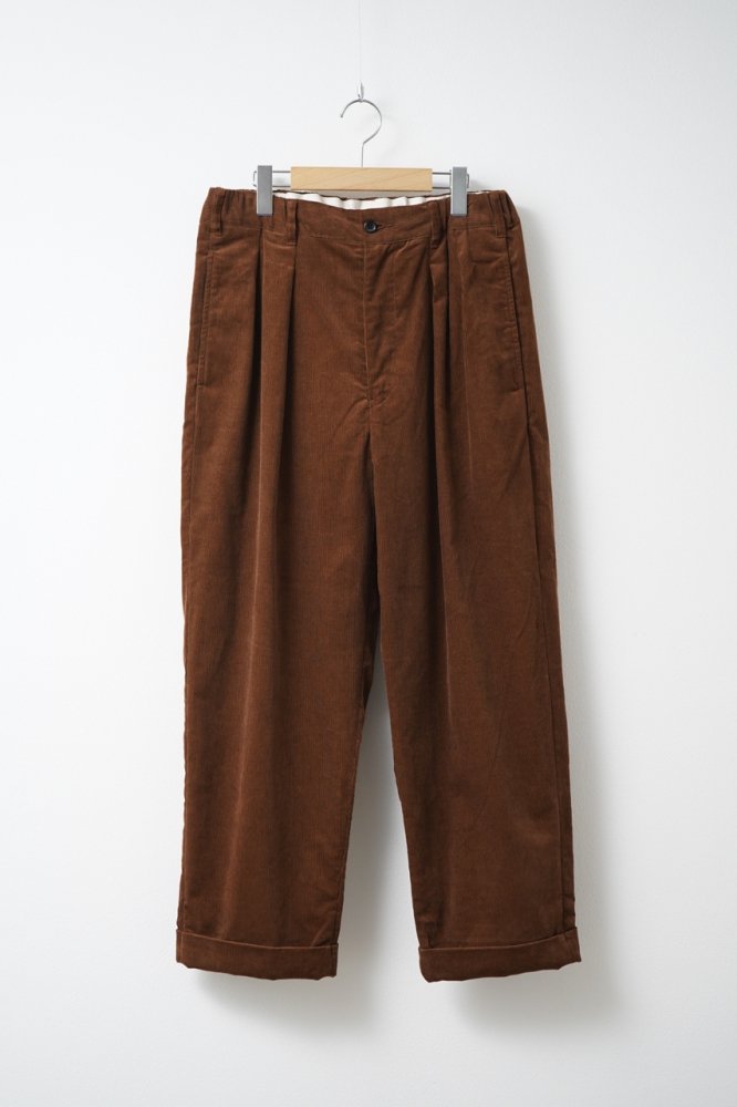 Corduroy Tuck Trousers(BROWN)
