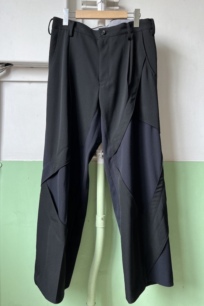 Asymmetry Cutout Pants(Black)