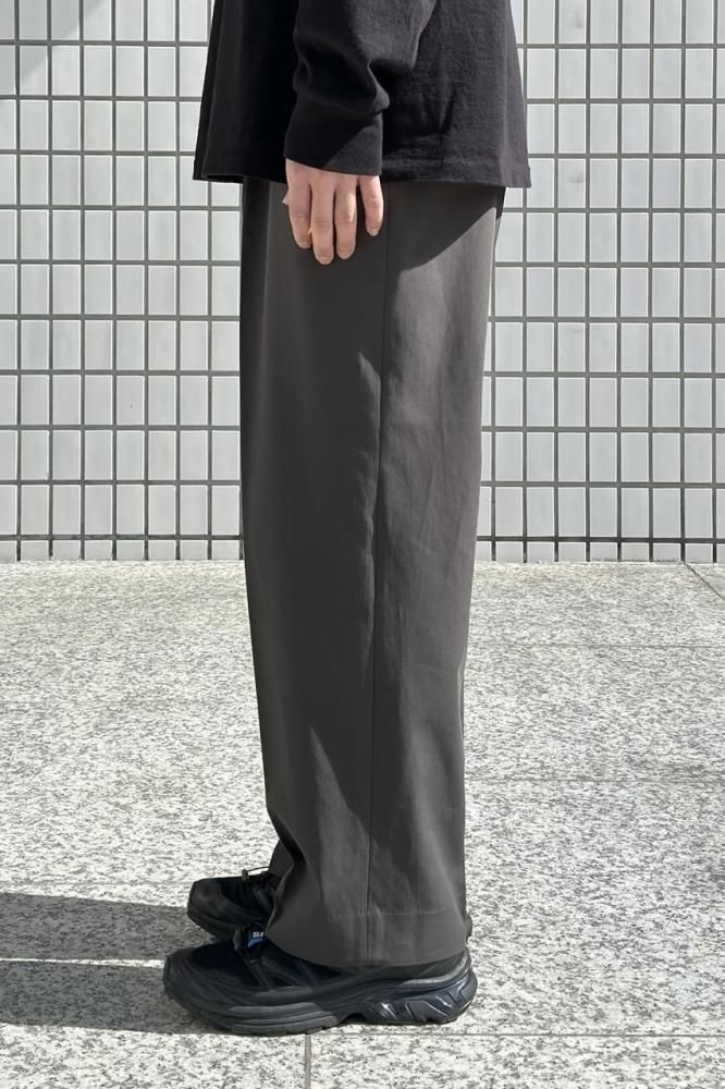 スーツ ORGANIC COTTON DOUBLE PLEATED TROUSERS MARKAWARE (マーカウェア) ORGANIC COTTON VOILE YARN TWILL