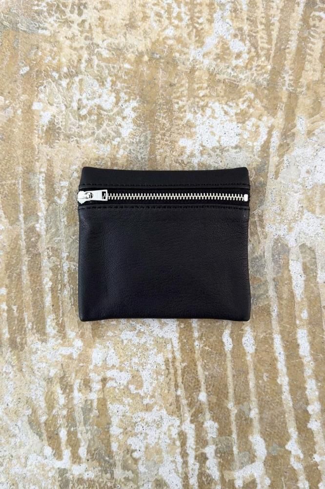 EO GOAT ZIP POUCH SHORT(BLACK)