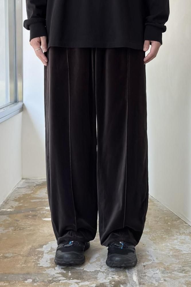 GARMENT DYE VELVET EASY PANTS(CHARCOAL BROWN)
