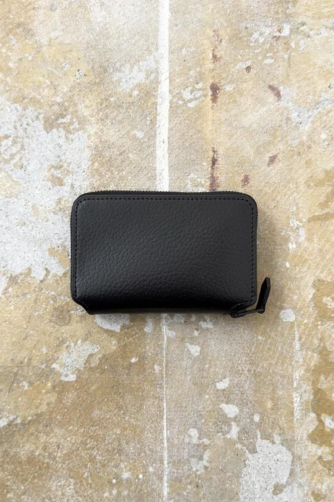 SHORT ZIP WALLET(BLACK EMBOSSED-BLACK)