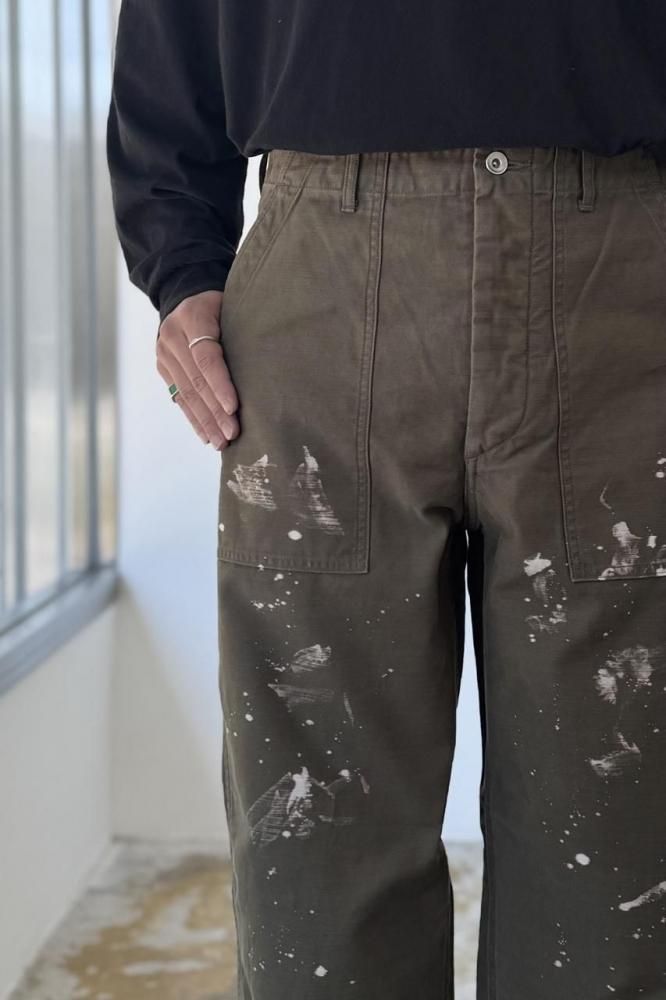 WASHED BAGGY SATIN BLEACHED BAKER PANTS(KHAKI BROWN) - H-L