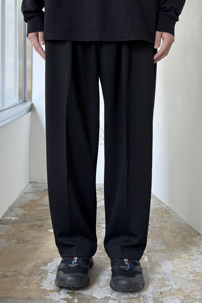 Two Tuck Wide Tapered Pants -Twill Jersey-(Black)