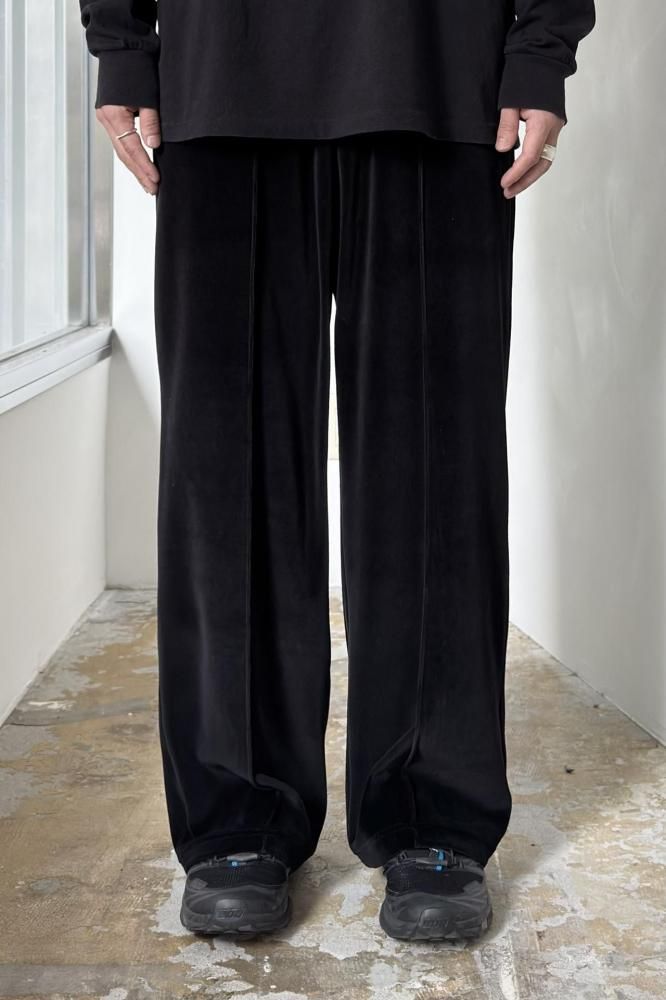 Unlikely Velour Track Pants(BLACK)