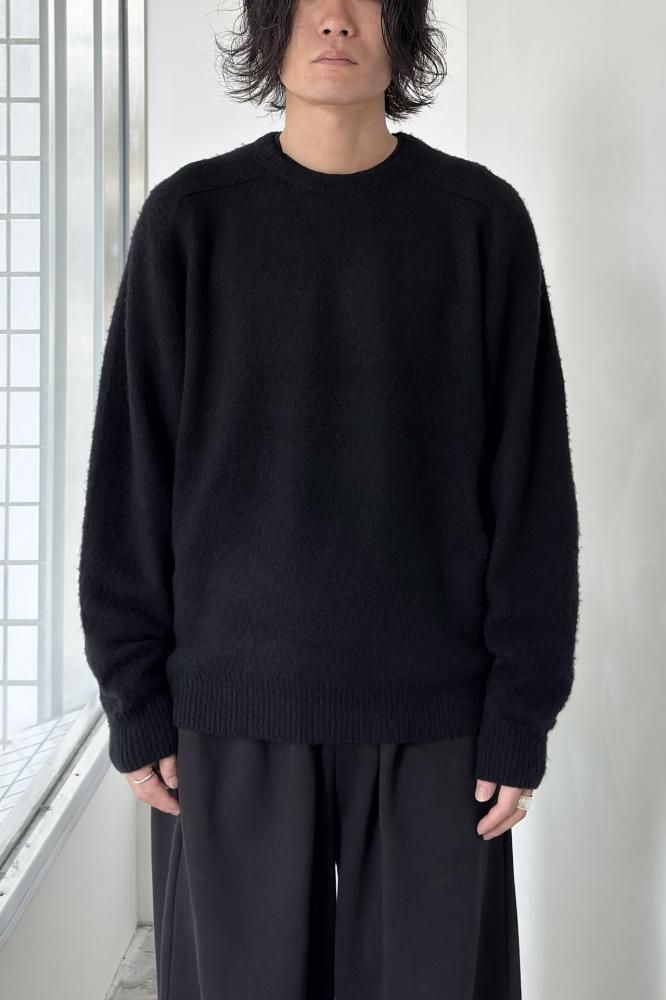 WOOL SADDLE SHOULDER CREW NECK(BLACK)