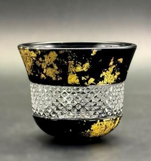 T-319 塡ʶSake cup ancient  jet black (gold leaf)