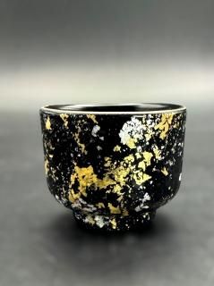 T-252 ⡡桡֡塡ʶSake cup mouthpiece high stand cup ancient  jet black (gold leaf)