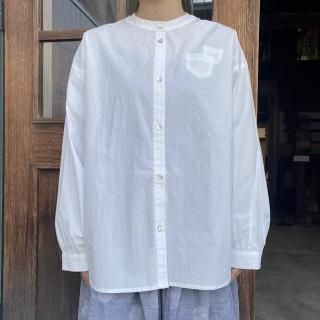 【co;ill nine】<br>綿ワッシャーバンドカラーシャツ