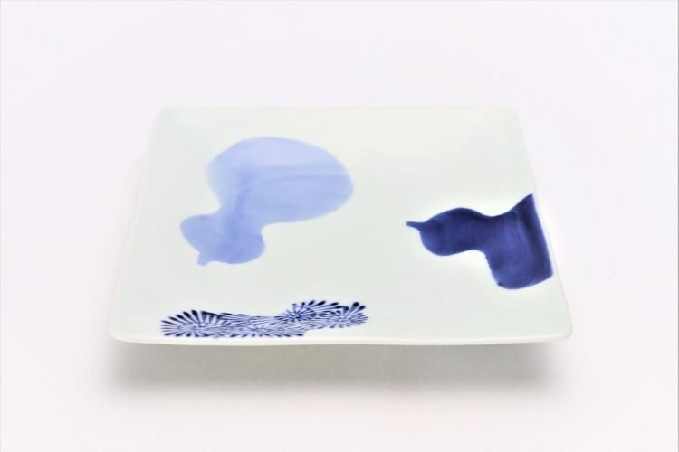 人気絶頂 有田焼 プレート 角皿 磁器 正角皿】有田焼 染付和兎 そうた窯 食器