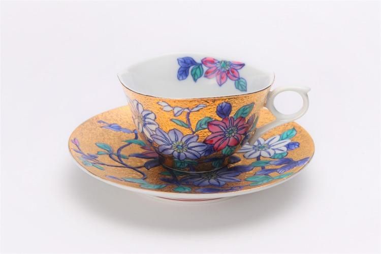 金龍窯 金彩鉄仙花 コーヒー碗(木箱付) 金龍窯 金彩鉄仙花 コーヒー碗(木箱付)