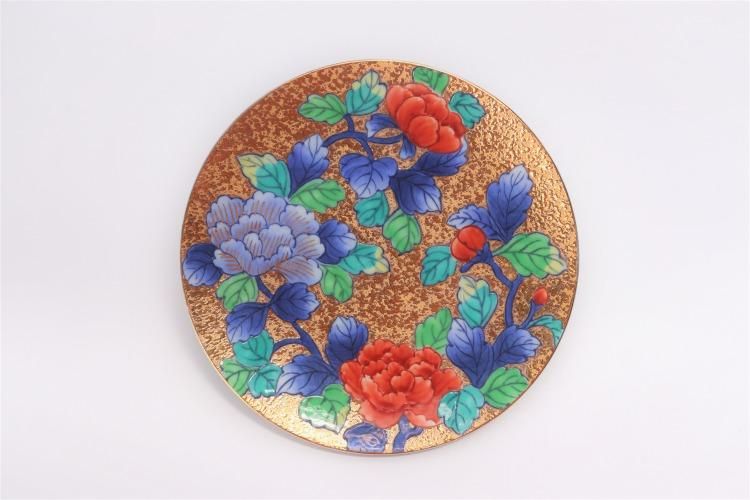 金龍窯 金彩牡丹 コーヒー碗(木箱付) 金龍窯 金彩牡丹 コーヒー碗(木箱付)