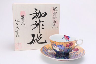 ○金龍窯　金彩菖蒲　コーヒー碗(木箱付)