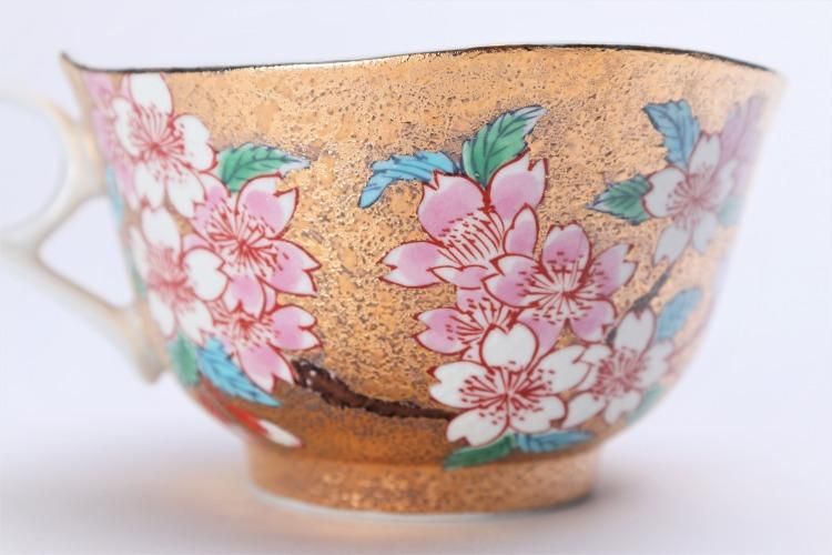 金龍窯 金彩桜 コーヒー碗(木箱付) 金龍窯 金彩桜 コーヒー碗(木箱付)