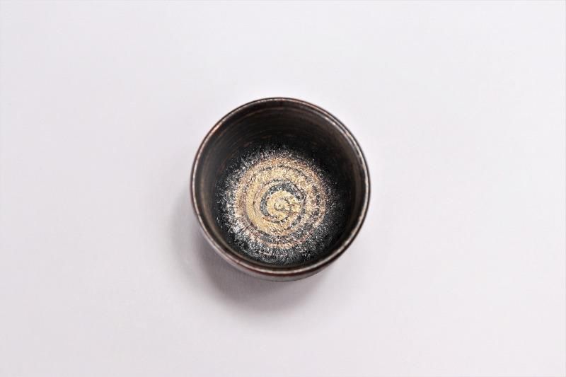 コタロウ 有田焼陶悦窯　晶金ひとかすり　三つ組小付 fit=scale-down,w=1200