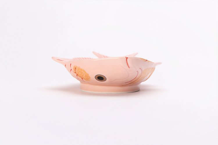 ☆幸楽窯　錦ピンク釉金たたき鯛形向付 画像サブ2