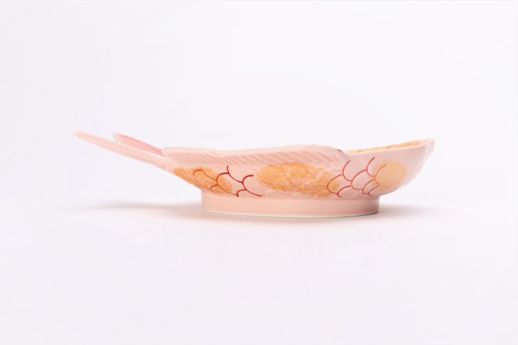 ☆幸楽窯　錦ピンク釉金たたき鯛形向付 画像サブ3
