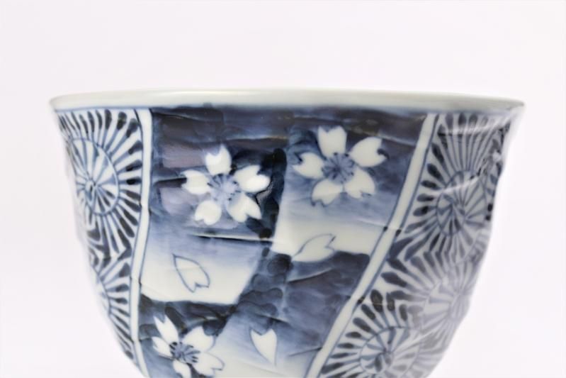 未使用 有田焼 そうた窯 染付 遊桜 鉢　新生活　料亭　レストラン そうた窯｜染付桜祥瑞ナブリ七寸菓子鉢