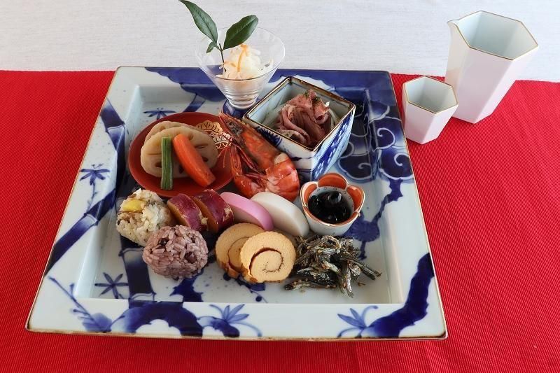 徳幸窯 錦梅型小付