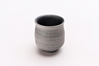 ☆陶悦窯　晶雲母銀　新型ぐい呑み