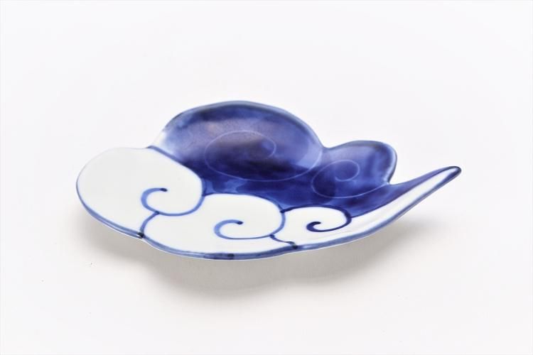 有田焼伝平窯 渦絵ひねり茶碗 有田焼伝平窯 渦絵ひねり茶碗 - メルカリ