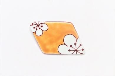〇楽々シリーズ　黄梅　ブローチ(菱形)