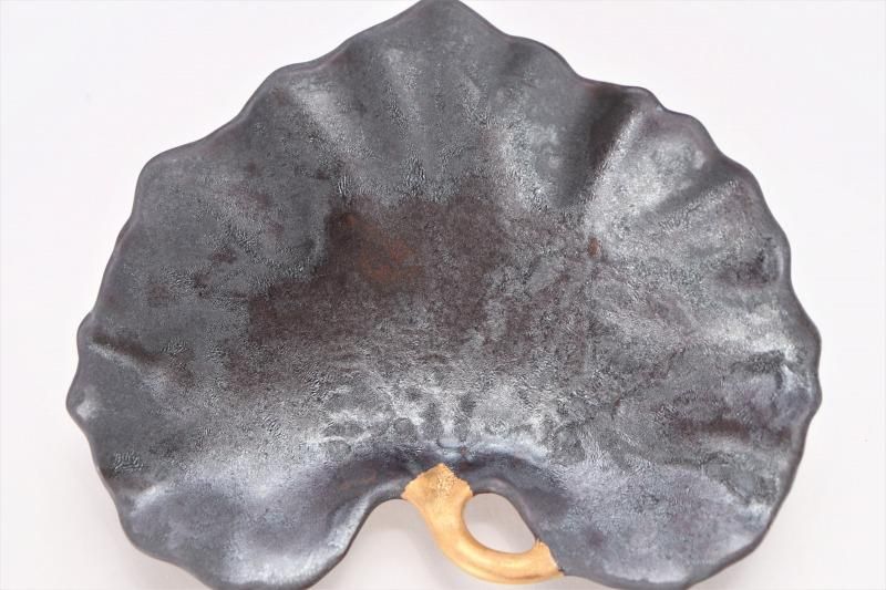 ティモ様ご依頼品 リピーター様価格福泉窯 黒絞釉刷毛茎金彩