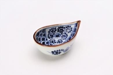 〇福泉窯×MARUKEIオリジナル　染付割地紋　しずく型小付
