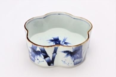 〇福泉窯×MARUKEIオリジナル　染付竹濃　花型鉢