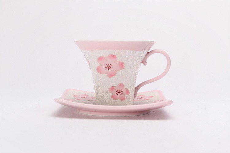 ☆田清窯　薄ピンク釉虹彩桜角コーヒー碗皿 画像サブ1